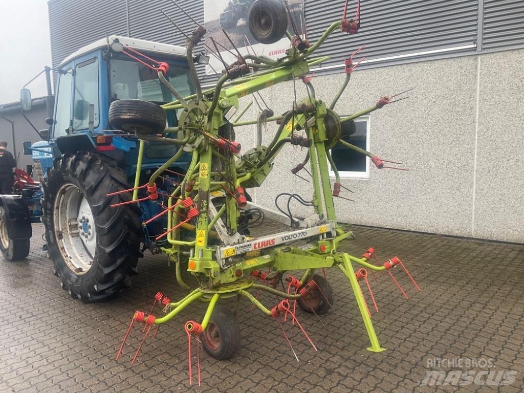 CLAAS Volto 770 Obraceče a shrabovače sena