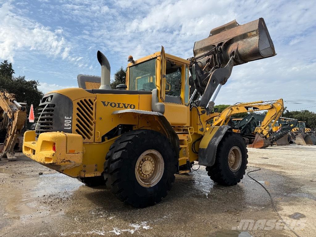 Volvo L 90 E Kolové nakladače