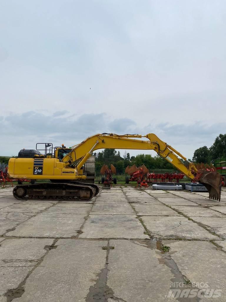Komatsu PC 210 LC Pásová rýpadla
