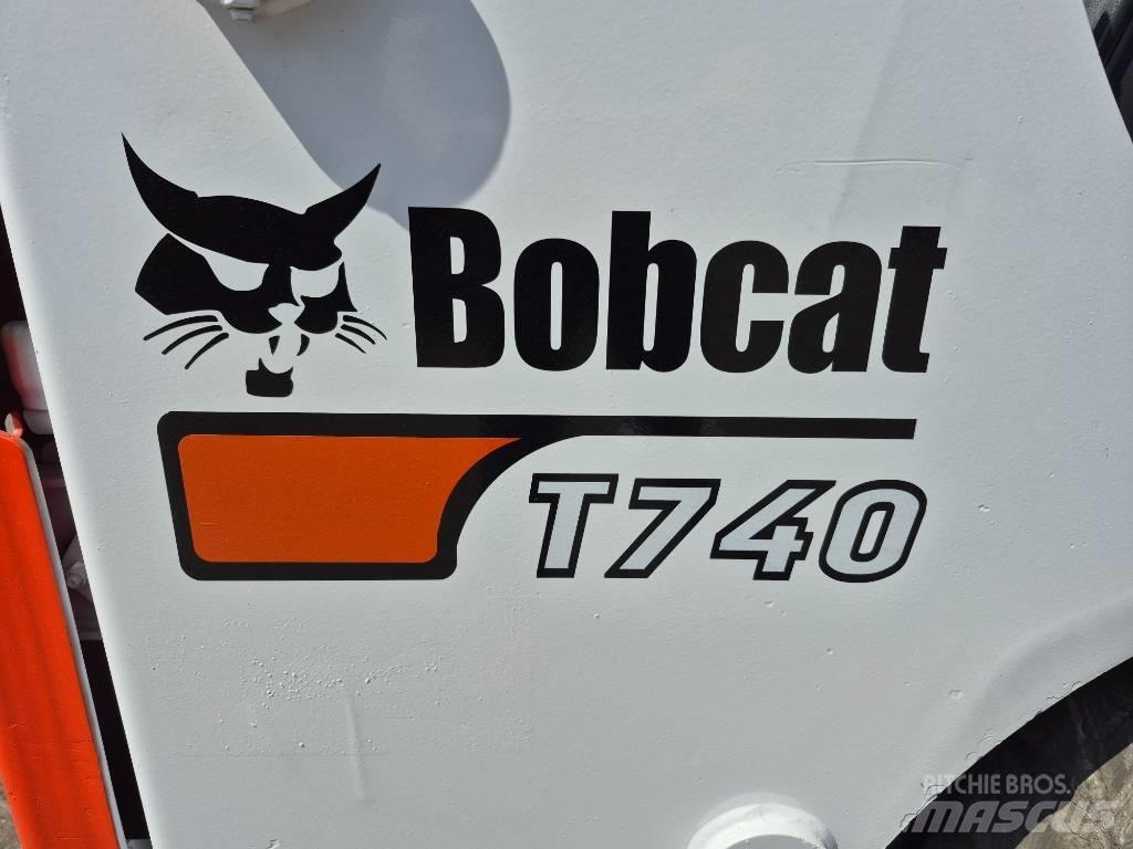 Bobcat T 740 Smykem řízené nakladače