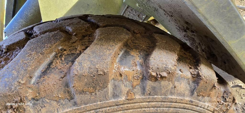 Terex TL 100 Kolové nakladače
