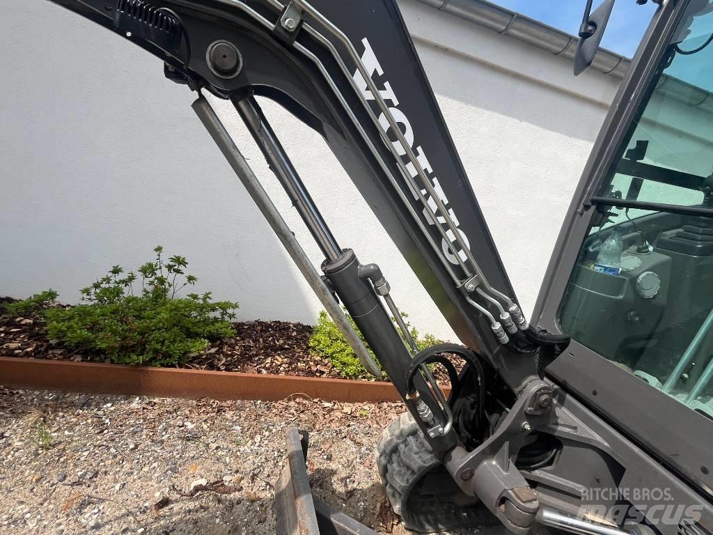 Volvo ECR 25 D Mini rýpadla < 7t