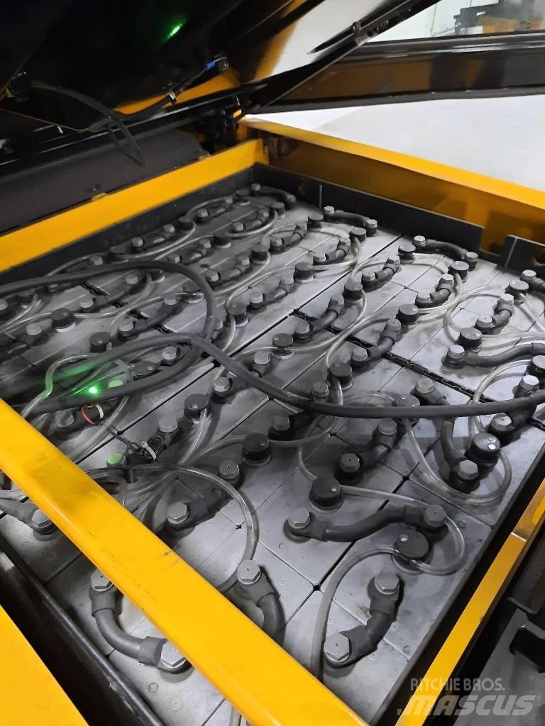 Hyundai HX50 Akumulátorové vozíky