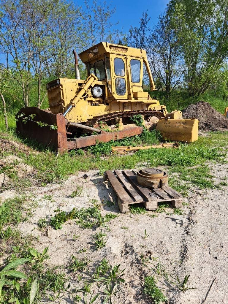 Komatsu D85A Pásové dozery