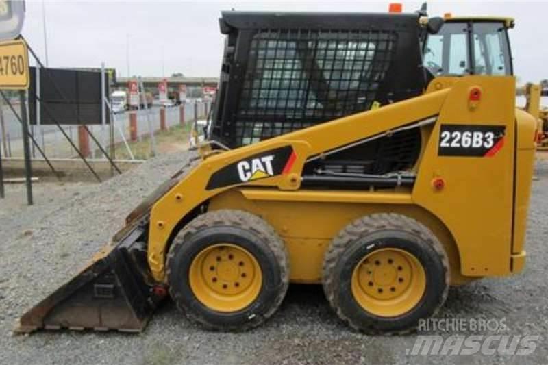 CAT 226B3 Další