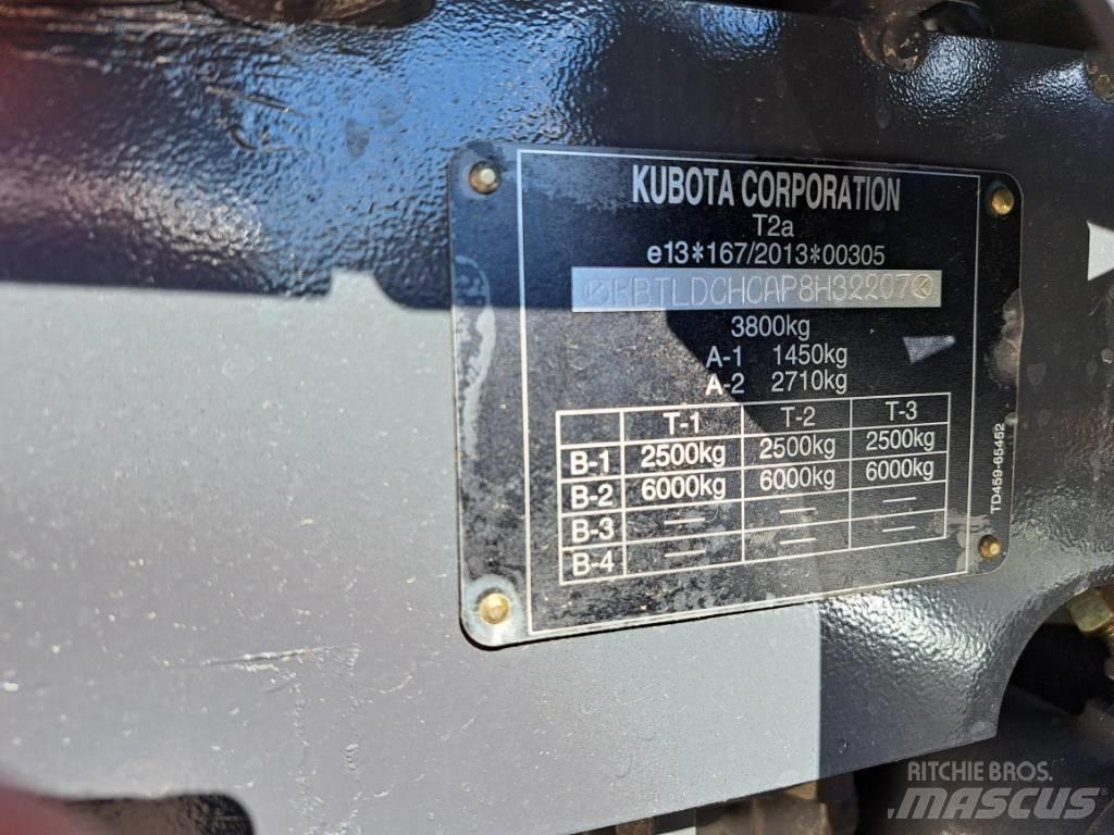 Kubota L2-552 Traktory