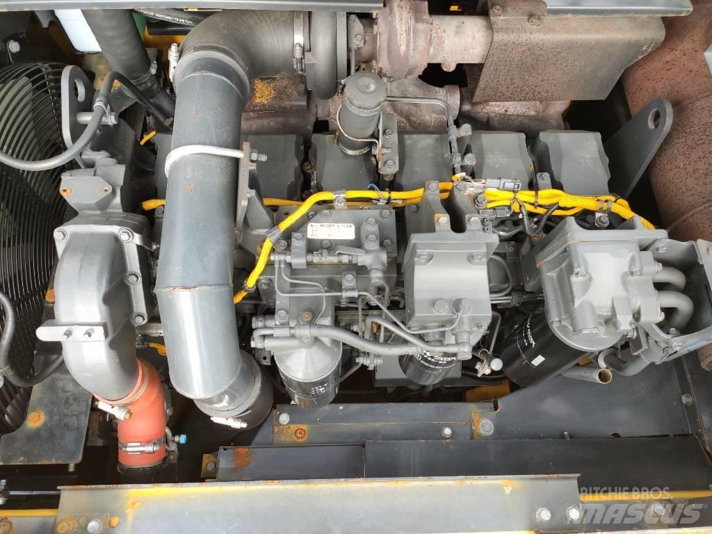 Komatsu PC450-8 Pásová rýpadla