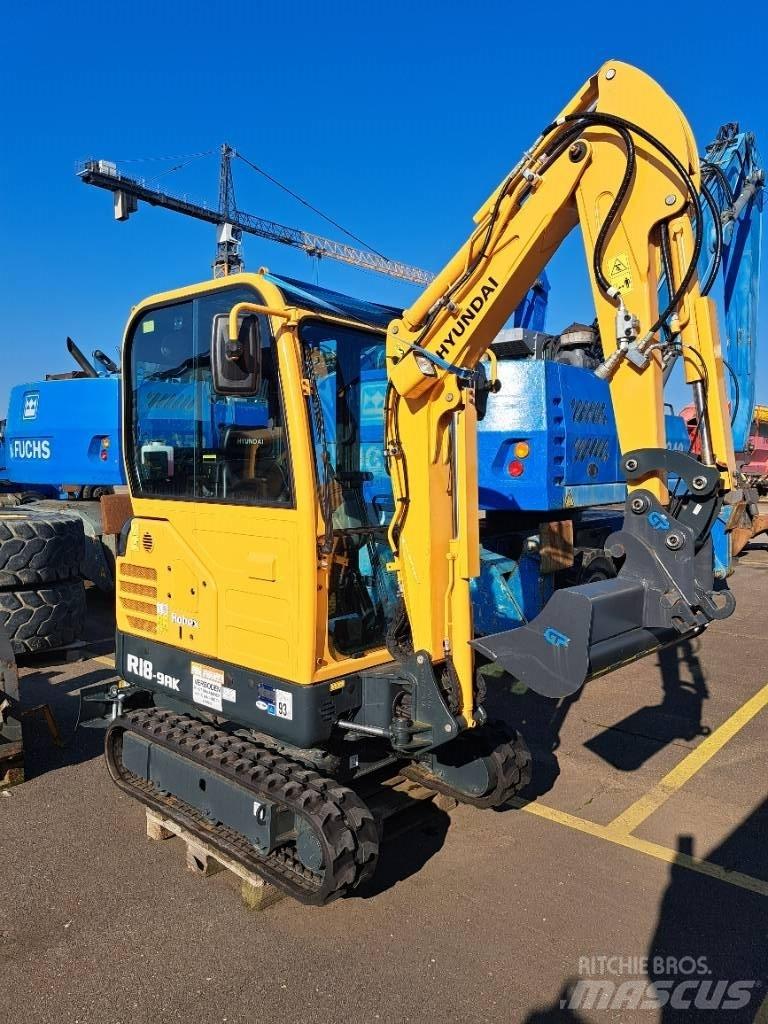 Hyundai R18-9AK Mini rýpadla < 7t