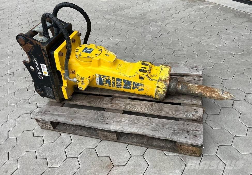Epiroc SB302 Drtící lopaty