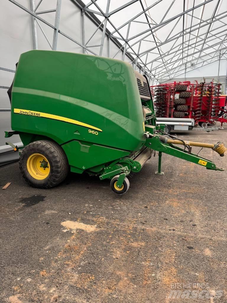 John Deere 960 Lis na válcové balíky
