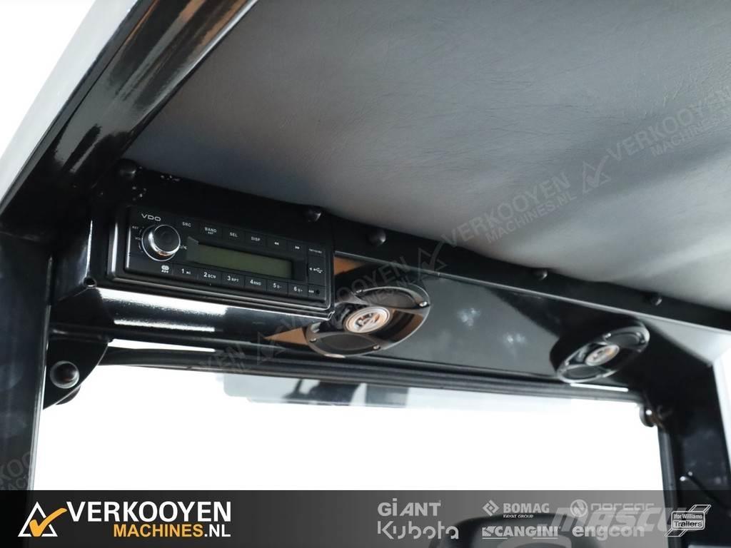 GiANT G3500 Kolové nakladače