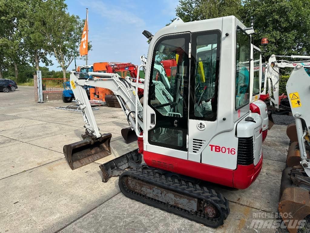 Takeuchi TB 016 R Mini rýpadla < 7t