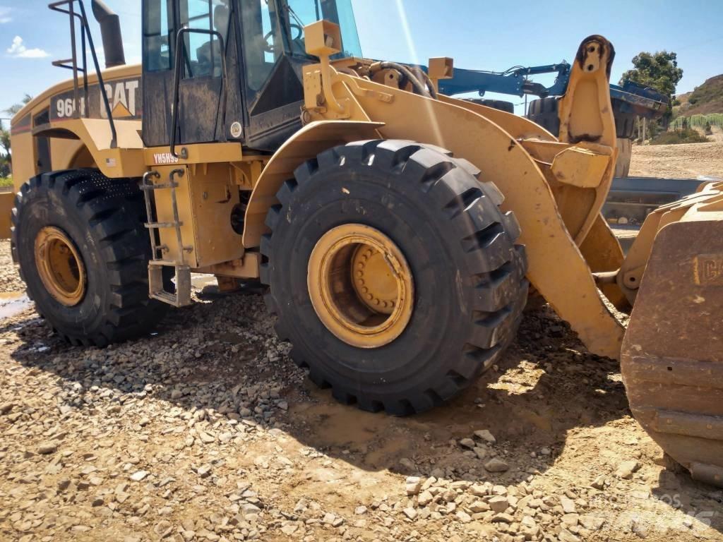 CAT 966 H Kolové nakladače