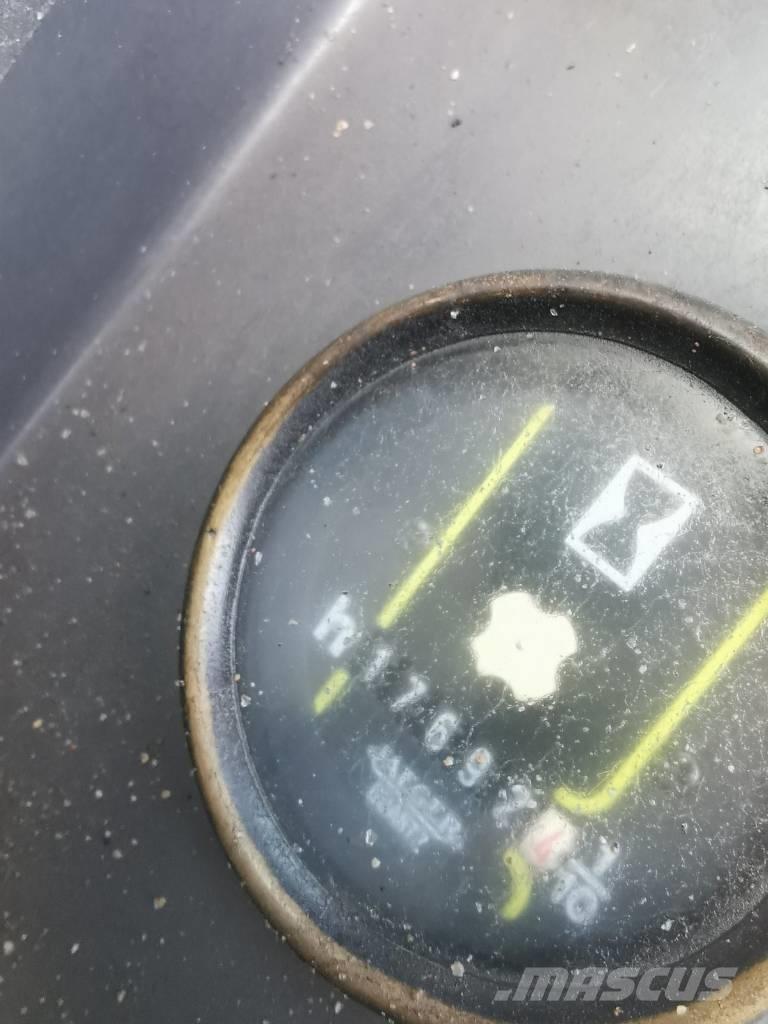 CASE WX 150 Kolová rýpadla