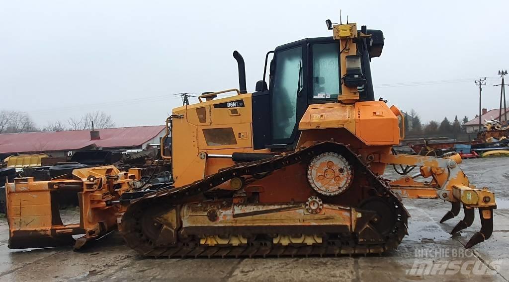 CAT D 6 N LGP Pásové dozery