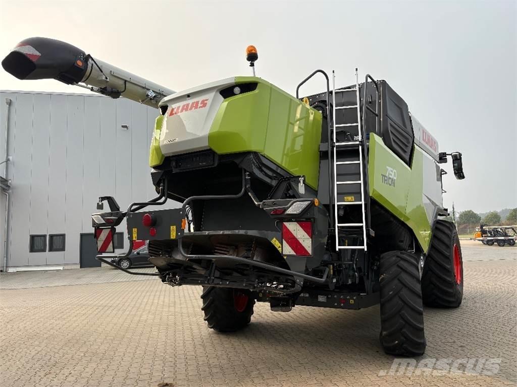 CLAAS TRION 750 Sklízecí mlátičky