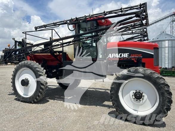 Apache AS850 Samohybné postřikovače