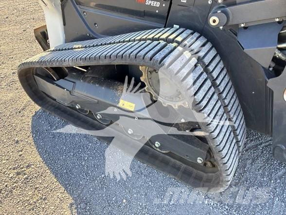 Bobcat T76 Smykem řízené nakladače