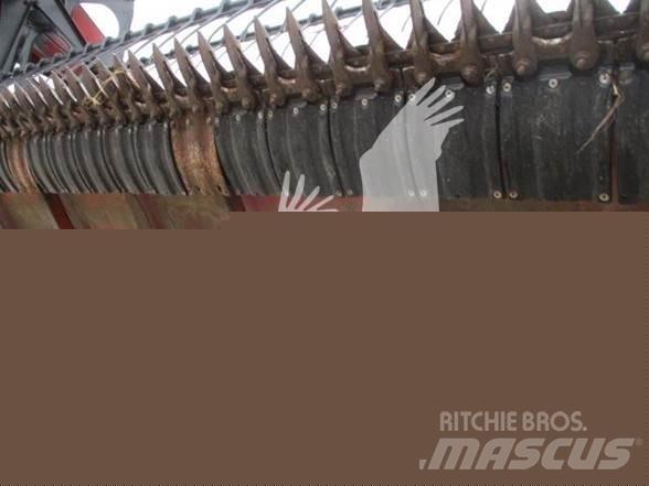 Case IH 1020 Kombajnové hlavice