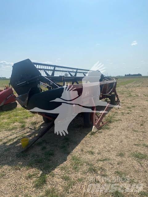 Case IH 1020 Kombajnové hlavice