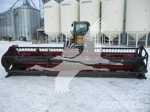 Case IH 1020 Kombajnové hlavice