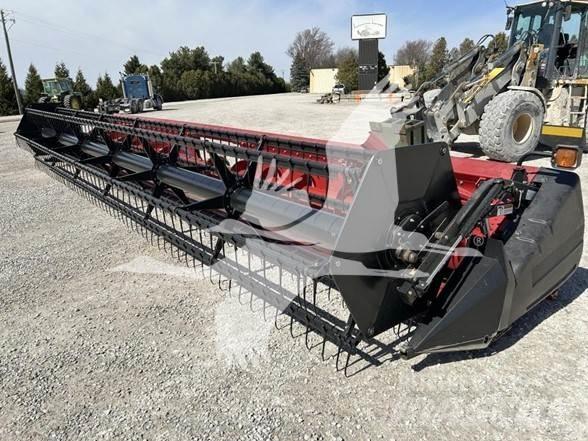 Case IH 1020 Kombajnové hlavice