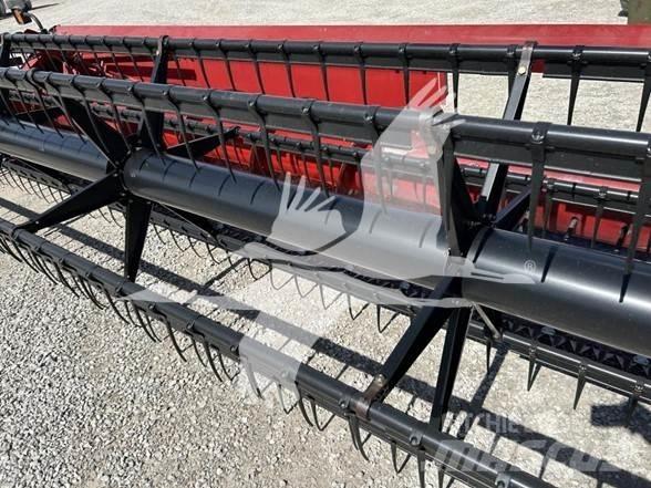 Case IH 1020 Kombajnové hlavice