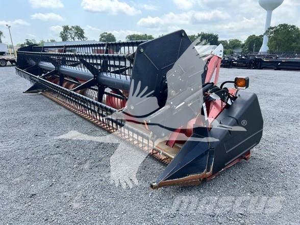 Case IH 1020 Kombajnové hlavice