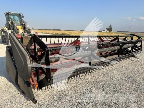 Case IH 1020 Kombajnové hlavice