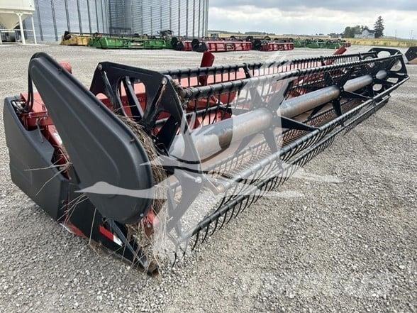 Case IH 1020 Kombajnové hlavice