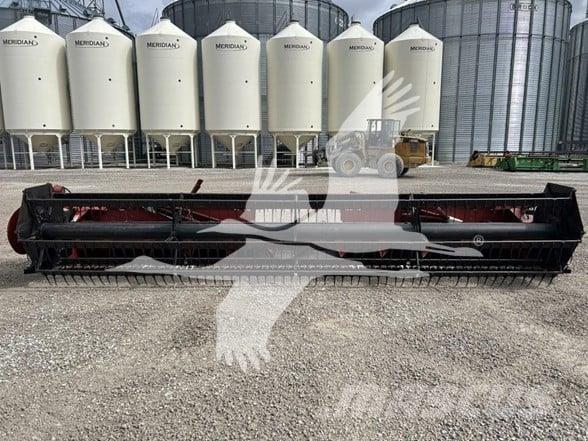 Case IH 1020 Kombajnové hlavice