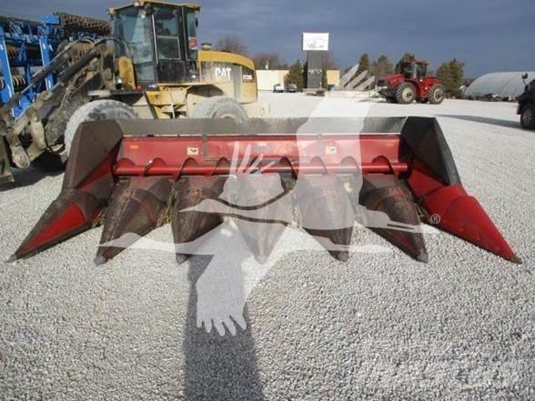 Case IH 1063 Kombajnové hlavice