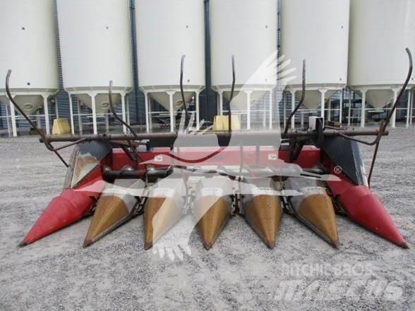 Case IH 1063 Kombajnové hlavice