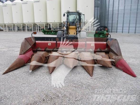 Case IH 1063 Kombajnové hlavice