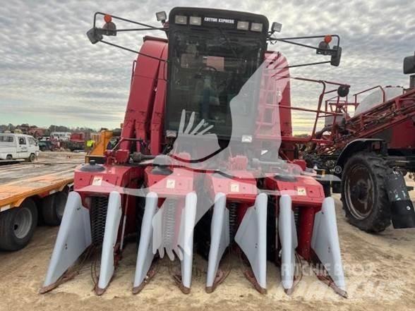 Case IH 2055 Sklízecí mlátičky