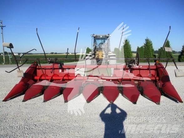 Case IH 2208 Kombajnové hlavice