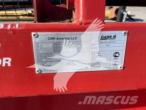 Case IH 3020 Kombajnové hlavice