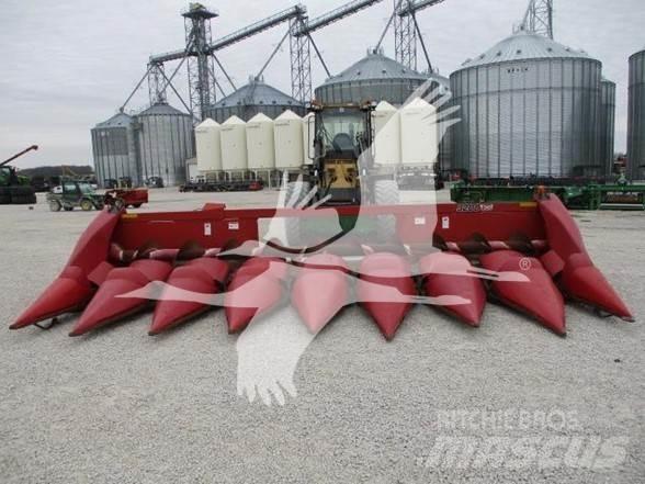 Case IH 3208 Kombajnové hlavice