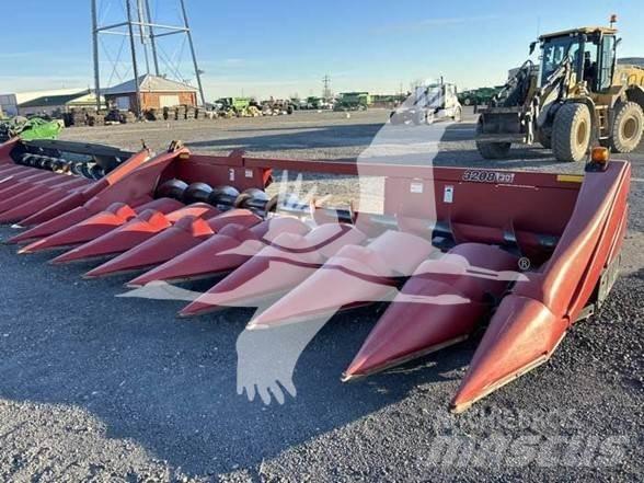 Case IH 3208 Kombajnové hlavice