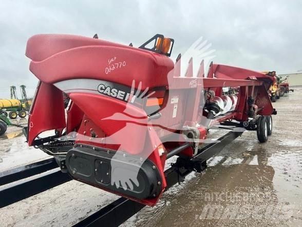 Case IH 3208 Kombajnové hlavice