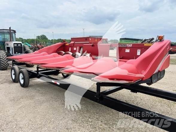 Case IH 3406 Kombajnové hlavice