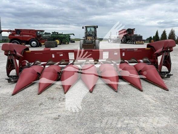 Case IH 3408 Kombajnové hlavice