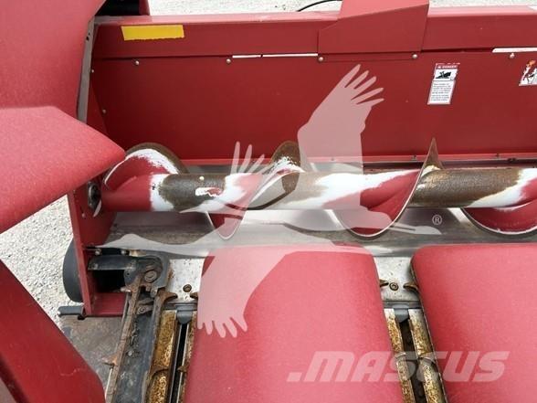 Case IH 3408 Kombajnové hlavice
