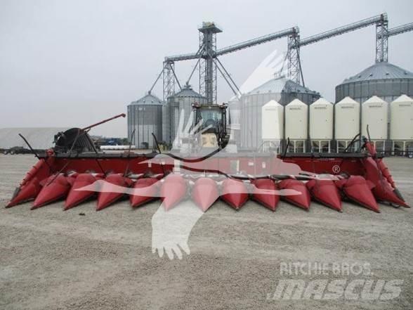 Case IH 3412 Kombajnové hlavice