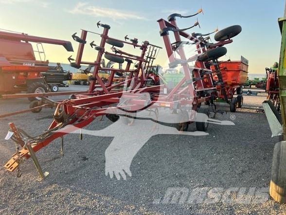 Case IH 4300 Kultivátory