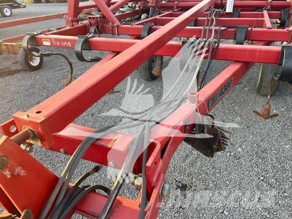 Case IH 4300 Kultivátory