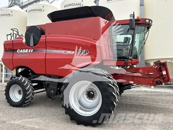 Case IH 7010 Sklízecí mlátičky