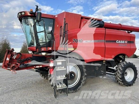 Case IH 7010 Sklízecí mlátičky
