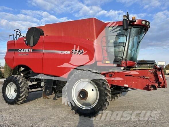 Case IH 7010 Sklízecí mlátičky