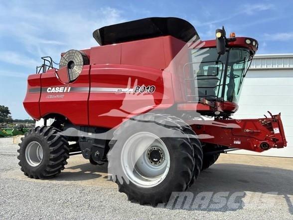 Case IH 8010 Sklízecí mlátičky